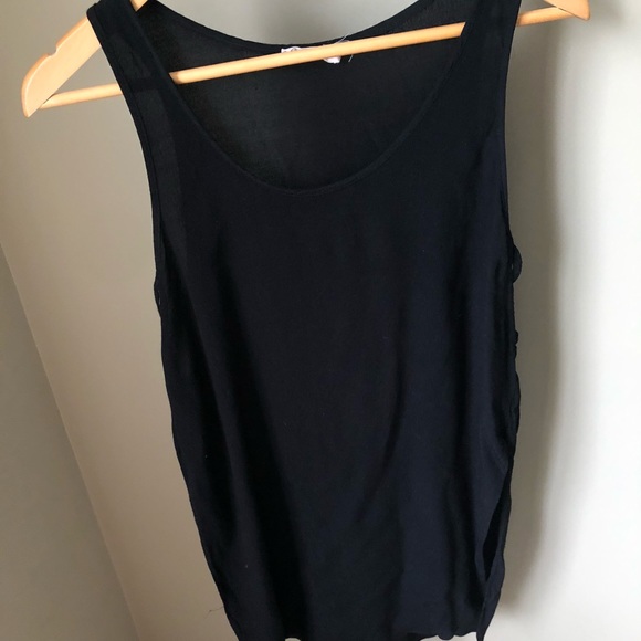 Lush black scoop neck tank top with open sides M - Picture 3 of 3